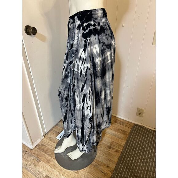 Vintage Lei Lotus Nepal Tie Dyed Asymmetrical Black & Gray Artsy Boho Skirt SM - Picture 5 of 8